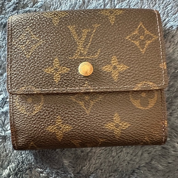 Louis Vuitton Monogram Trifold Wallet - Picture 1 of 10